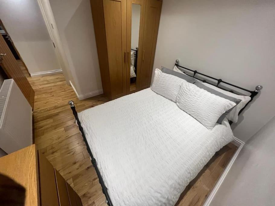 2 Bedroom Apartment In Hampdenrd London Kültér fotó