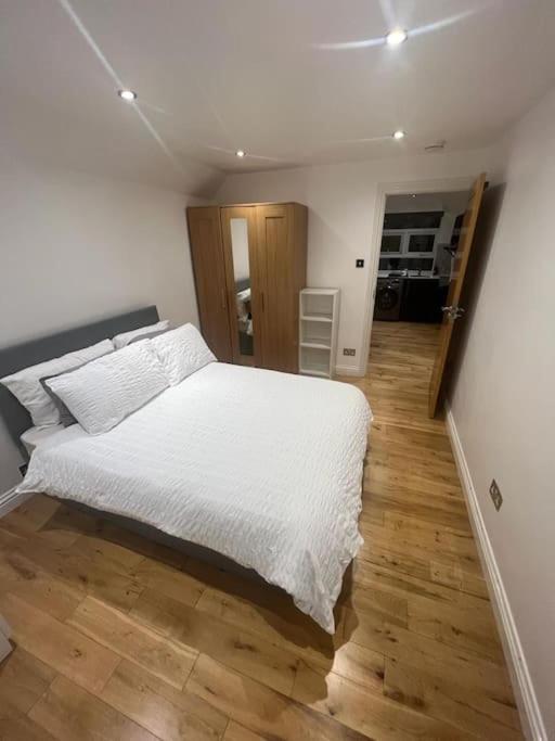 2 Bedroom Apartment In Hampdenrd London Kültér fotó